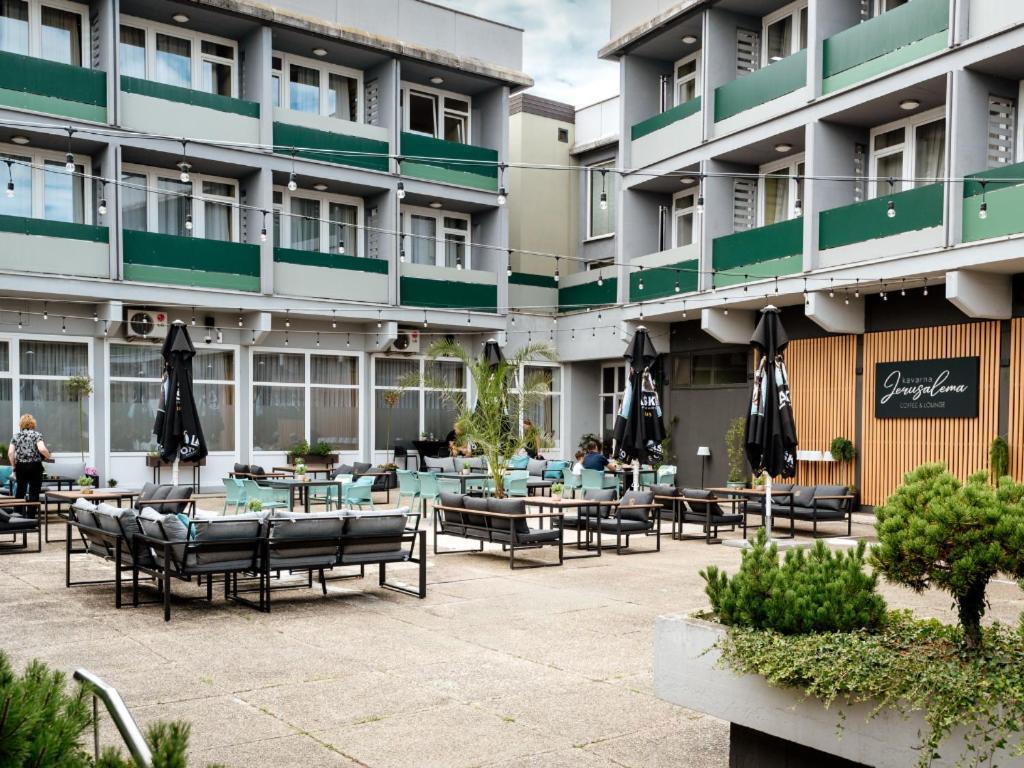 Hotel Jeruzalem Ljutomer Kültér fotó